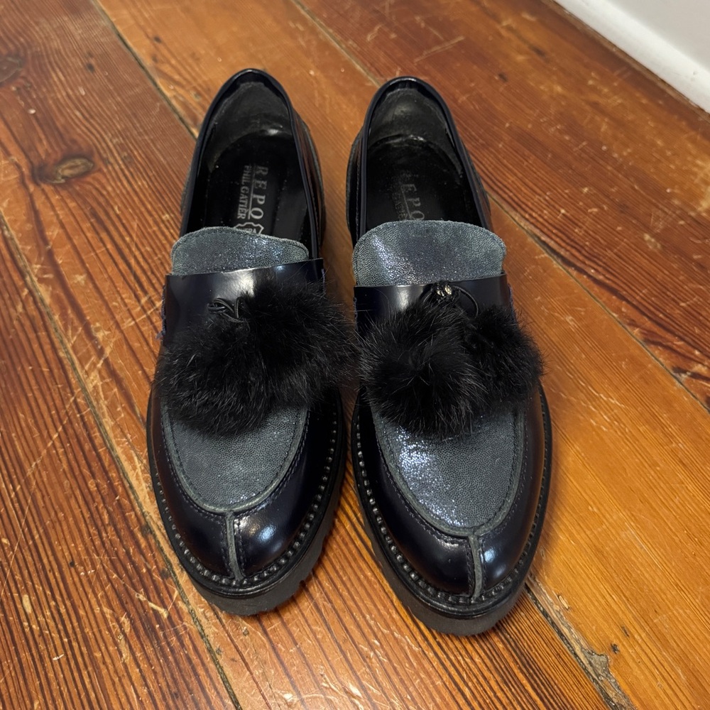 PHIL GATIÉR by REPO Patent Leather Lug Sole Loafers Pom Poms Blue Black 36 5.5 - Picture 2 of 10